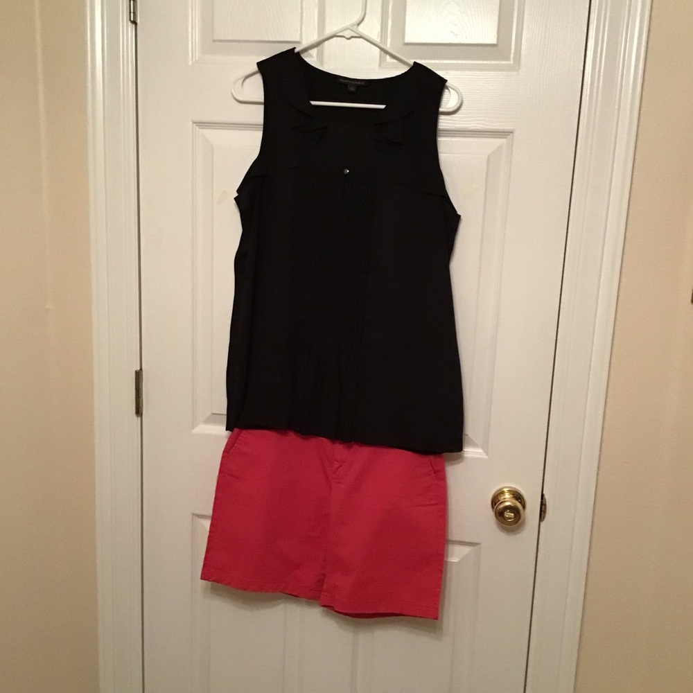 Banana Republic Ruffled Top - Picture 3 of 4
